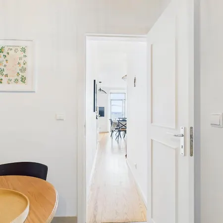 Apartamento Bright 2br W/ Tagus View | By Airnest