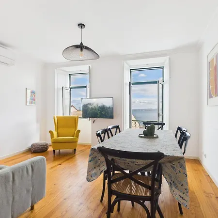 Apartamento Bright 2br W/ Tagus View | By Airnest Lisboa