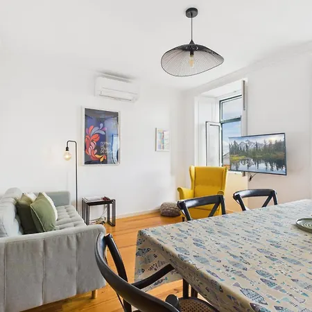 Bright 2br W/ Tagus View | By Airnest Apartmán