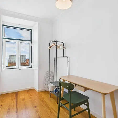 아파트 Bright 2br W/ Tagus View | By Airnest
