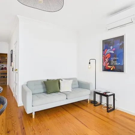 Bright 2br W/ Tagus View | By Airnest 리스본