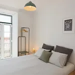 Bright 2br W/ Tagus View | By Airnest Лиссабон